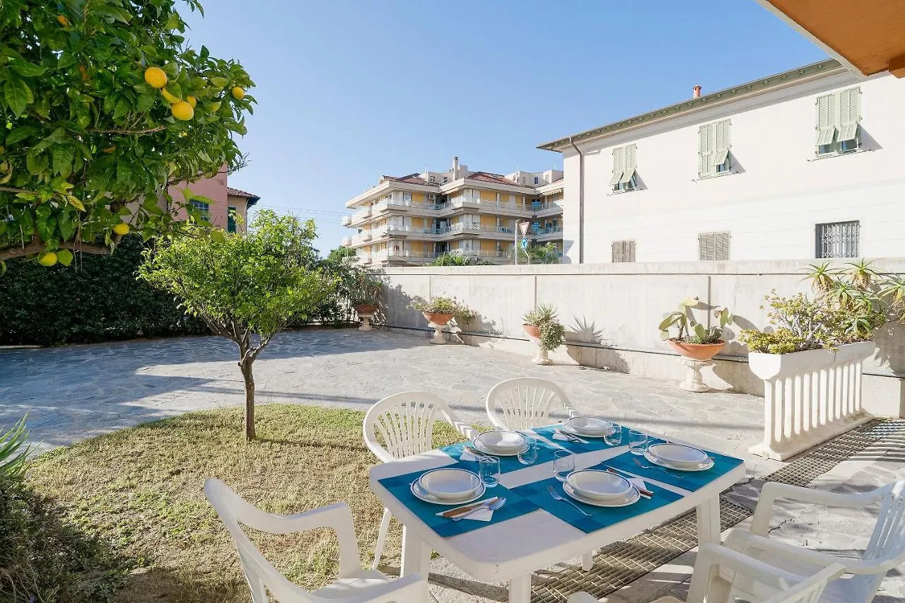 La Serena Di Bordighera Vintage Flat Italy