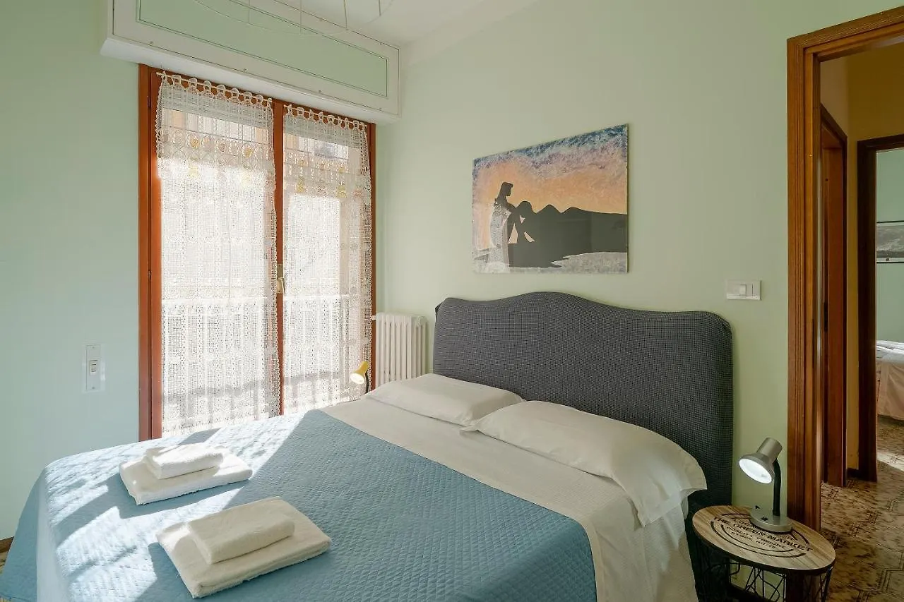 La Serena Di Bordighera Vintage Flat 0*,  Italy